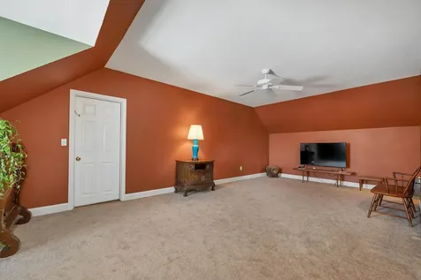 31 Longmeadow Drive Brentwood NH 03833