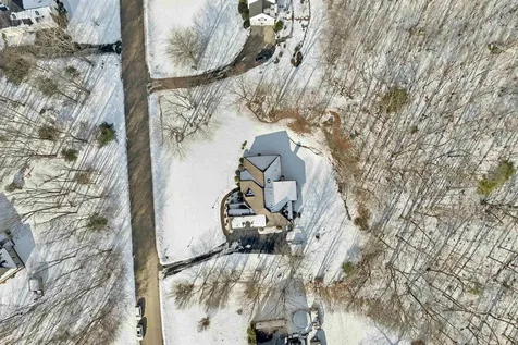 31 Longmeadow Drive Brentwood NH 03833