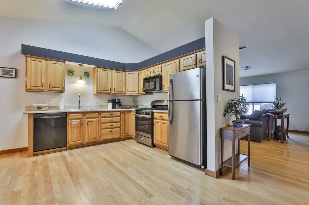 6 Dogwood Court Atkinson NH 03811