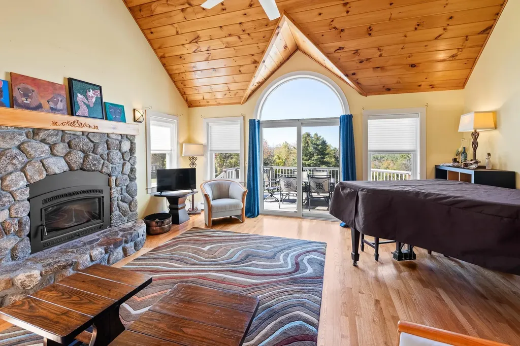 58 Sunset Rock Road Lebanon NH 03766