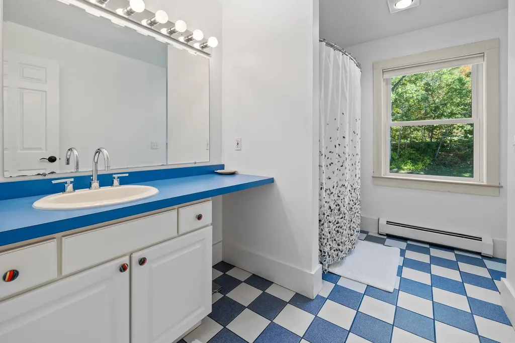 58 Sunset Rock Road Lebanon NH 03766