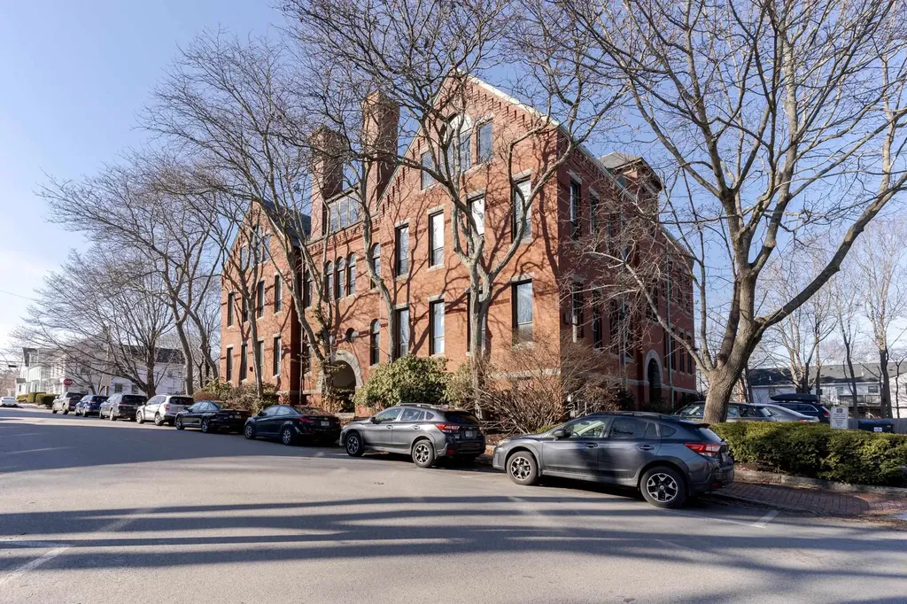 609 State Street Portsmouth NH 03801