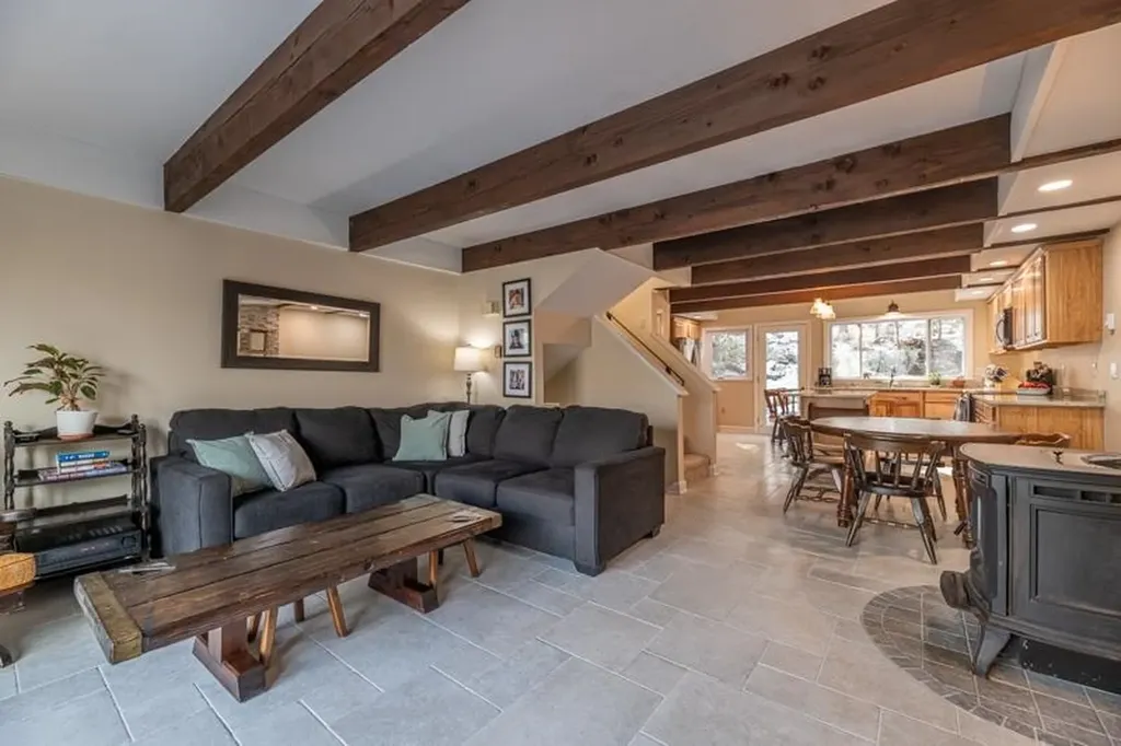 7 Stratton West Road Winhall VT 05340