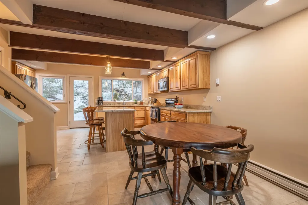 7 Stratton West Road Winhall VT 05340