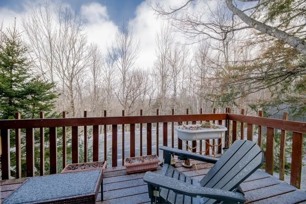 7 Stratton West Road Winhall VT 05340