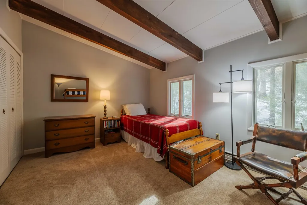 7 Stratton West Road Winhall VT 05340