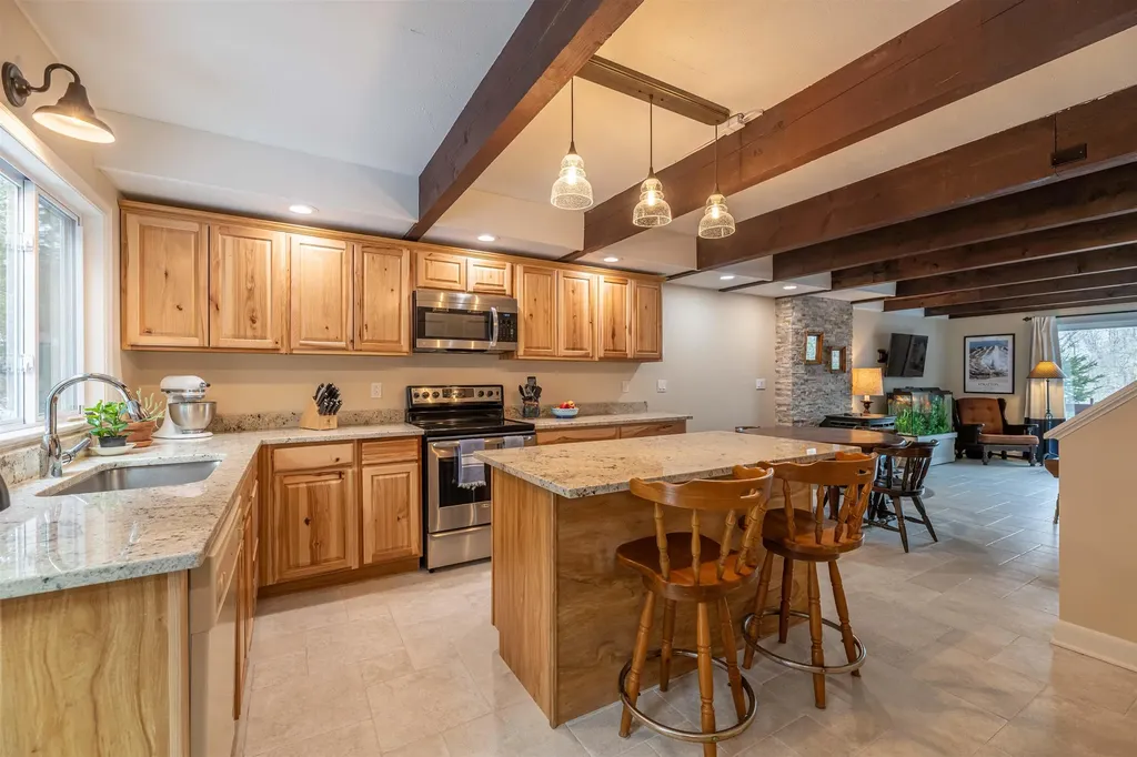 7 Stratton West Road Winhall VT 05340