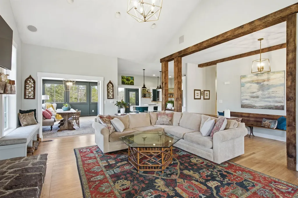 41 Cooper Lane Lyndeborough NH 03082