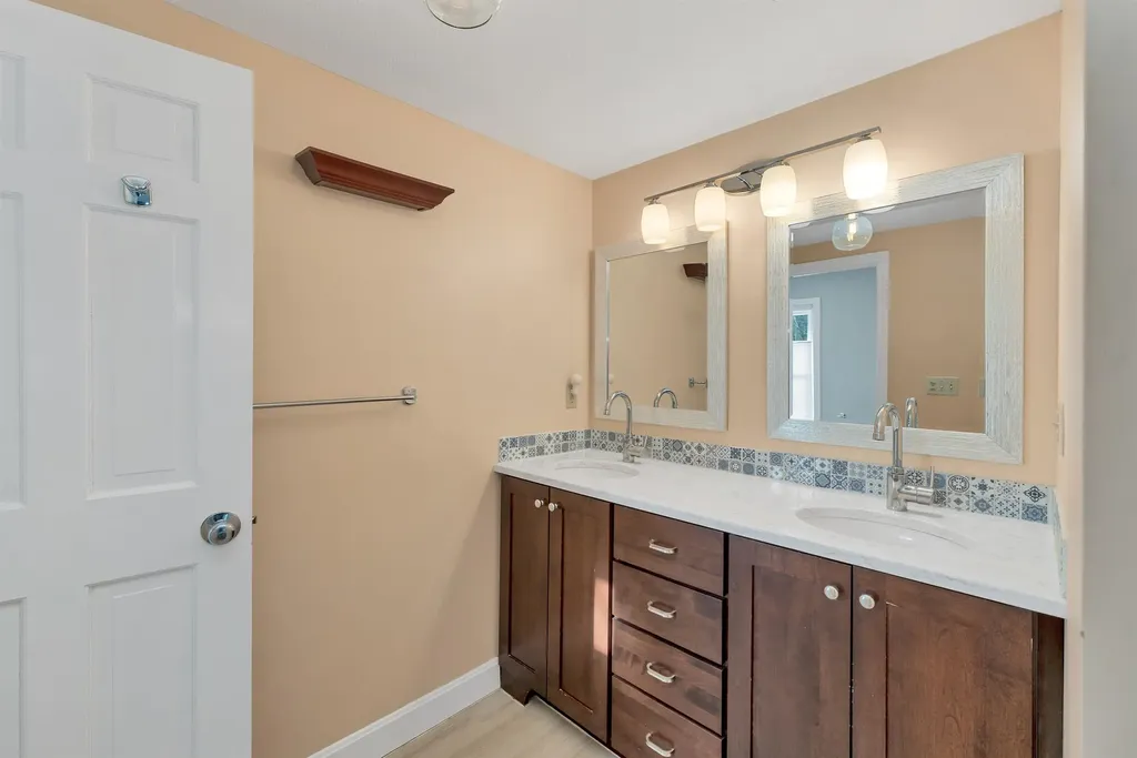 2 Orchard Hill Road Greenland NH 03840