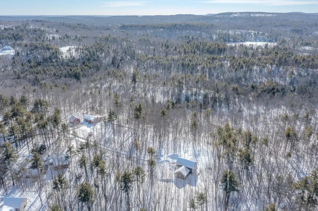 36 Leavitt Lane Strafford NH 03884