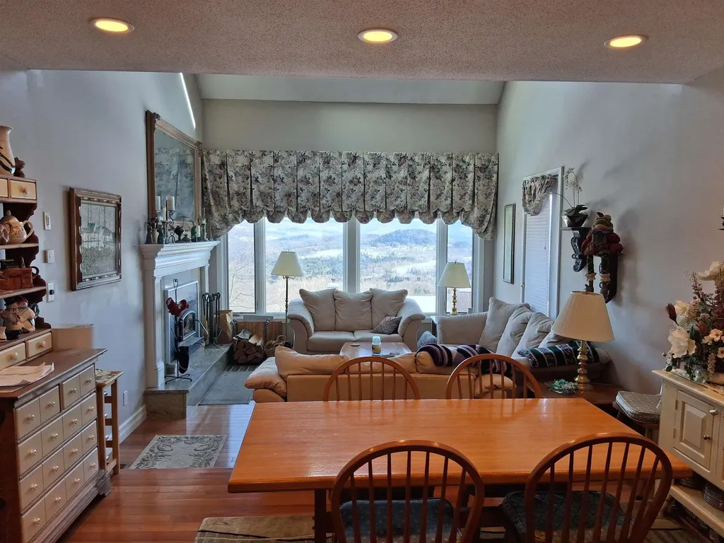 122 Upper Summit Road Warren VT 05674