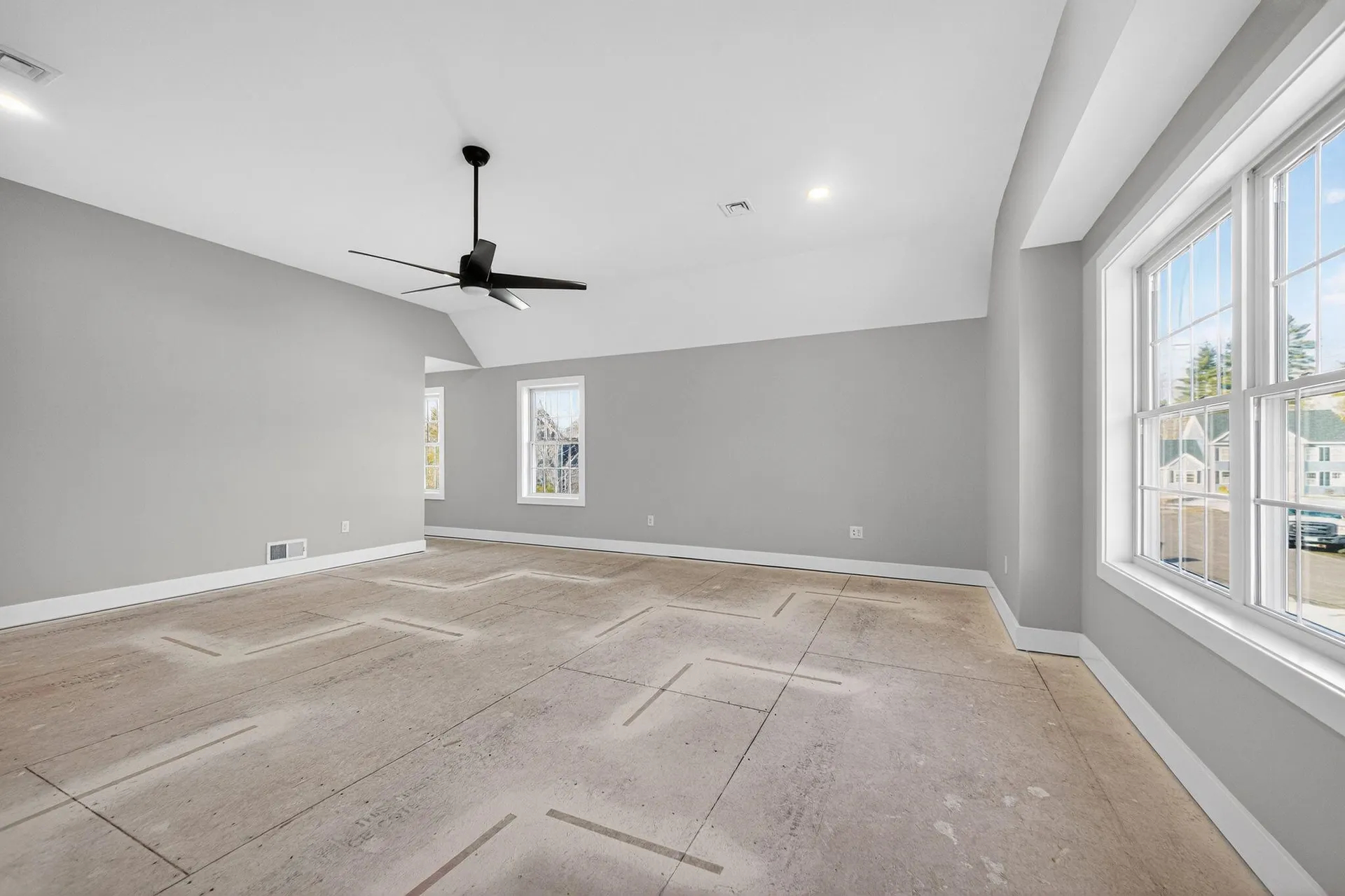 17 Elm Court Barrington NH 03825