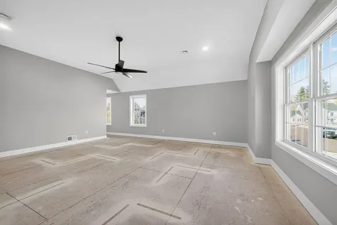 17 Elm Court Barrington NH 03825