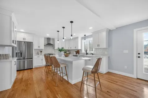 17 Elm Court Barrington NH 03825