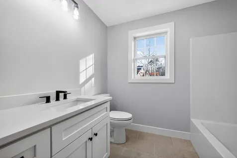 17 Elm Court Barrington NH 03825