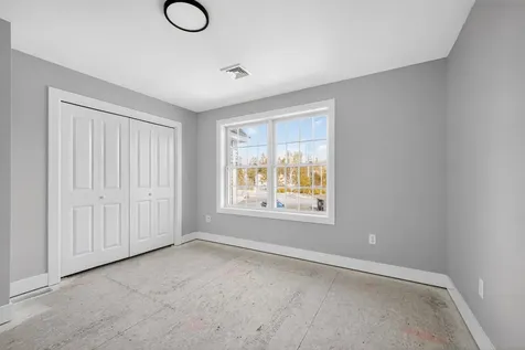 17 Elm Court Barrington NH 03825