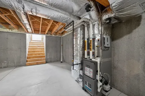 17 Elm Court Barrington NH 03825