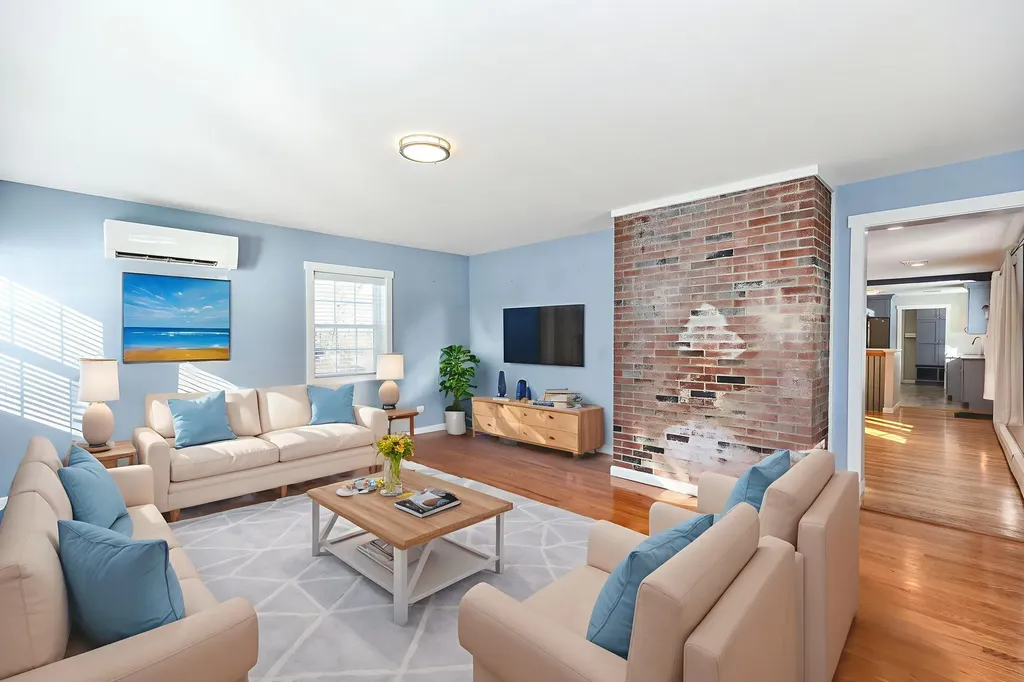 66 Skyview Road Manchester NH 03104