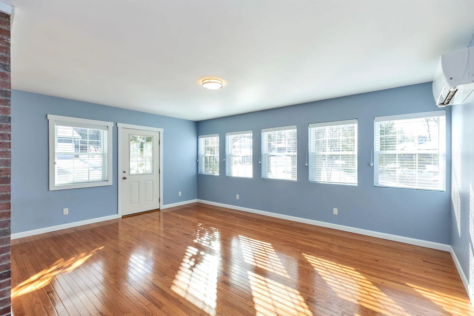 66 Skyview Road Manchester NH 03104