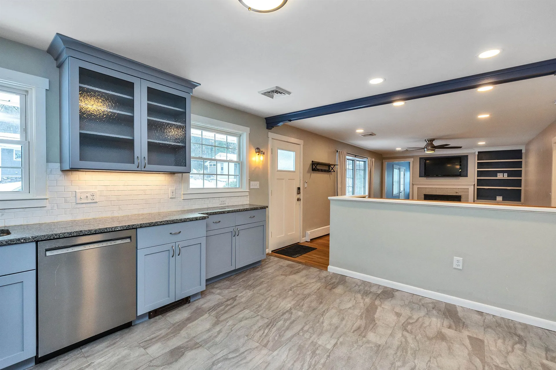 66 Skyview Road Manchester NH 03104