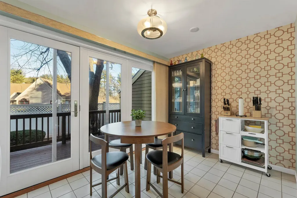 107 Bartemus Trail Nashua NH 03063