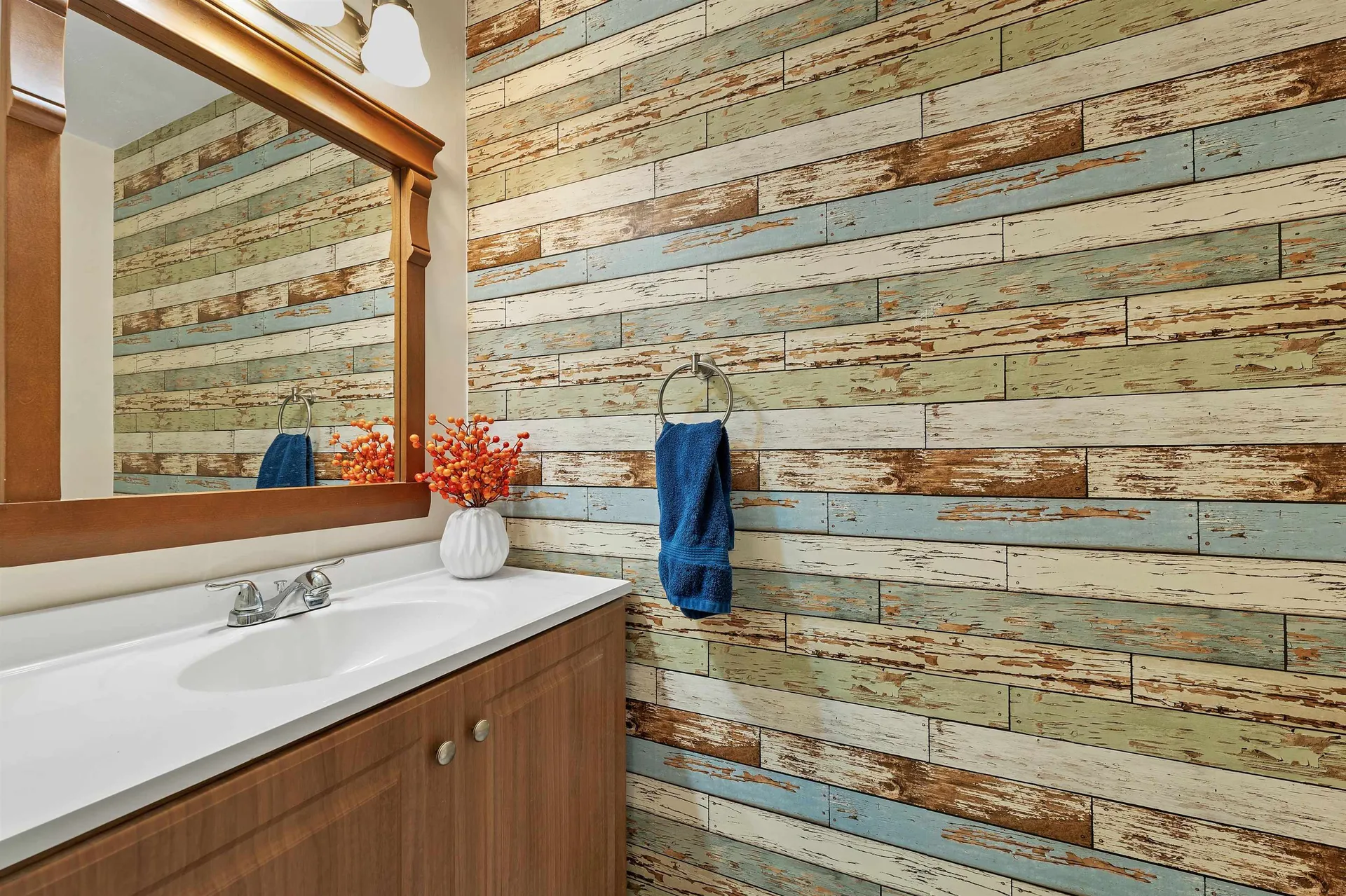 107 Bartemus Trail Nashua NH 03063