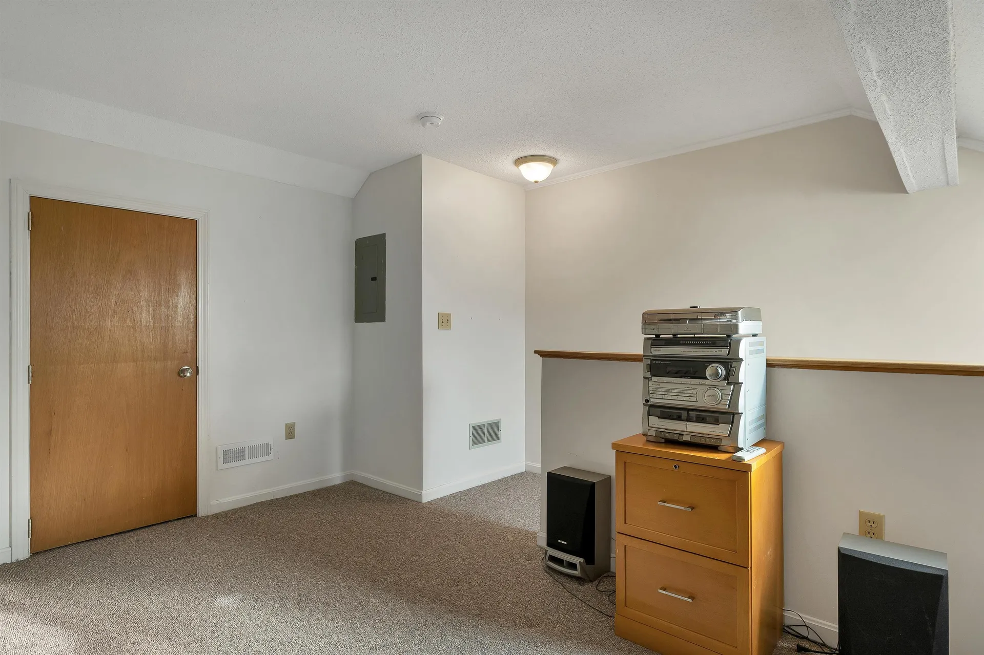 107 Bartemus Trail Nashua NH 03063