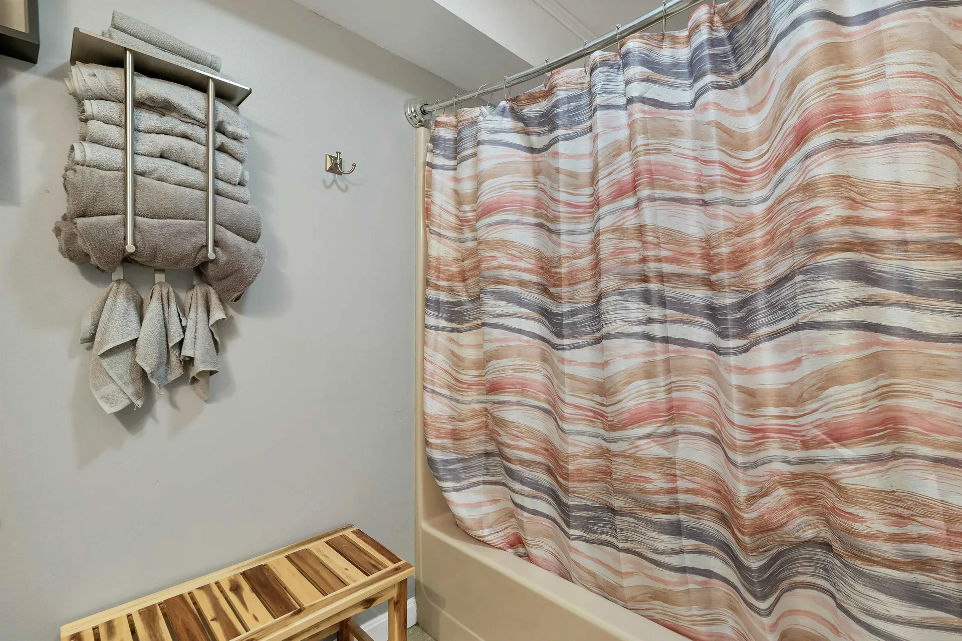 107 Bartemus Trail Nashua NH 03063