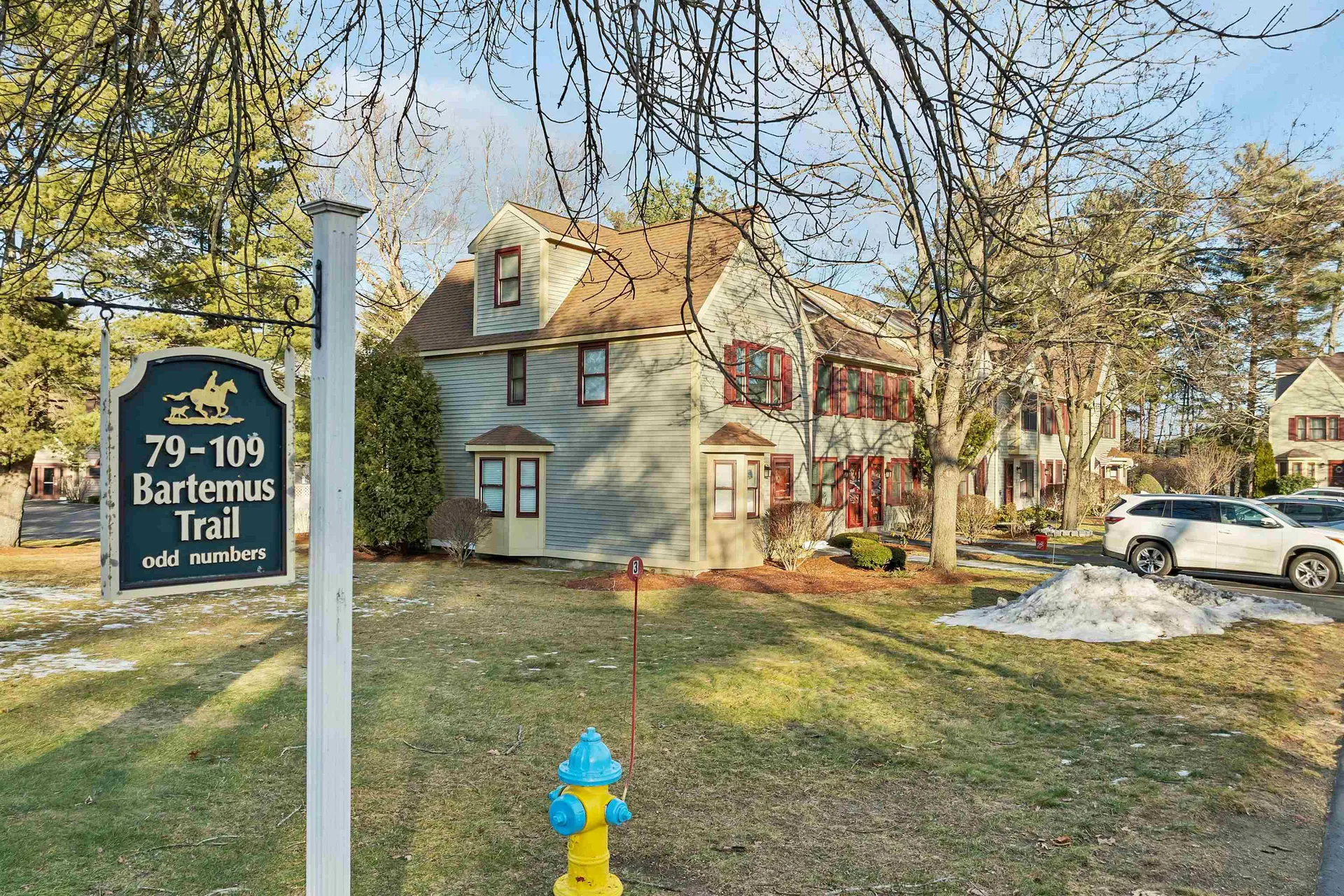 107 Bartemus Trail Nashua NH 03063