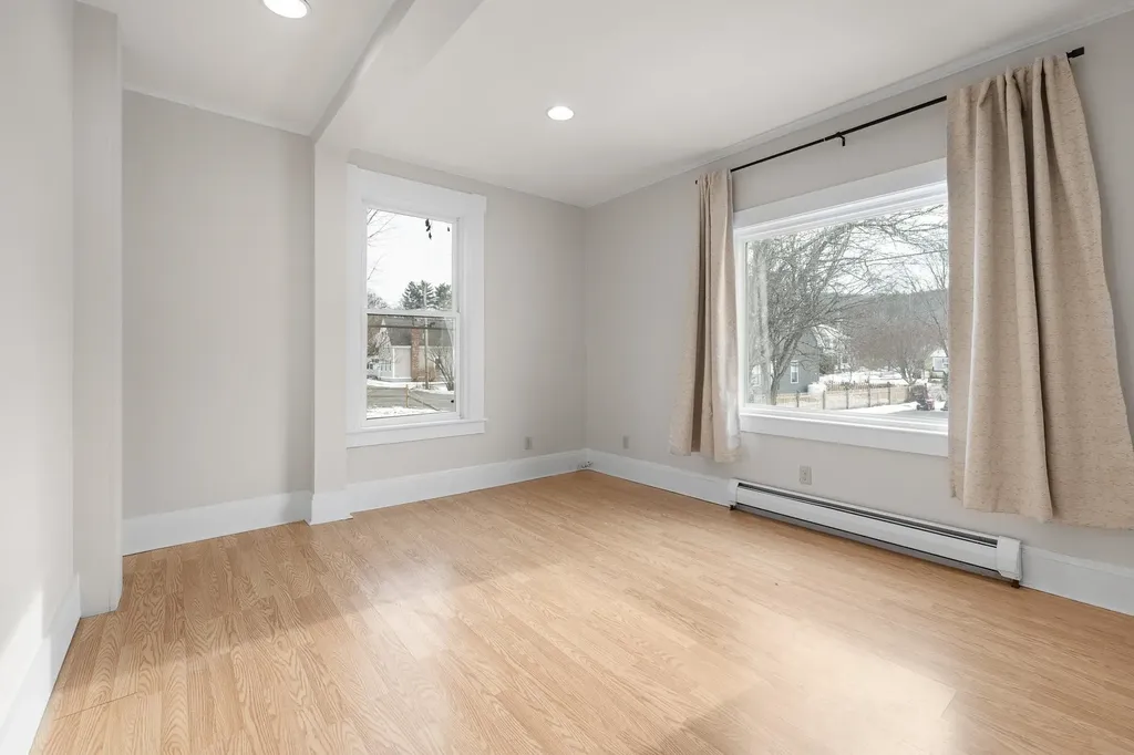 157 Summer Street Hartford VT 05001