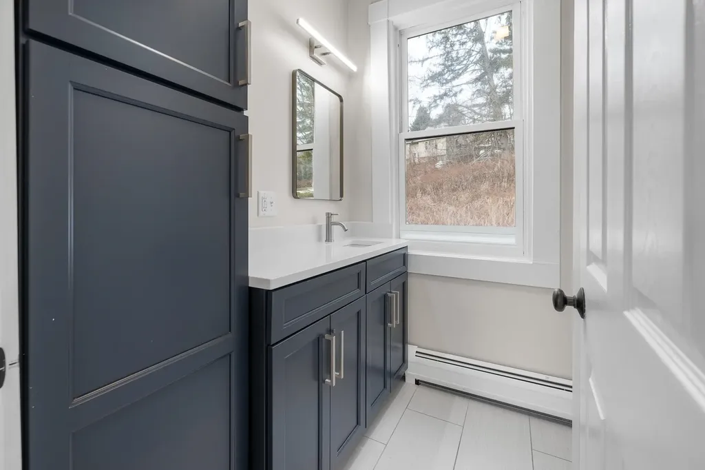 157 Summer Street Hartford VT 05001