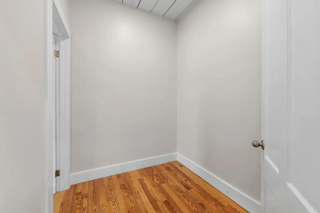 157 Summer Street Hartford VT 05001