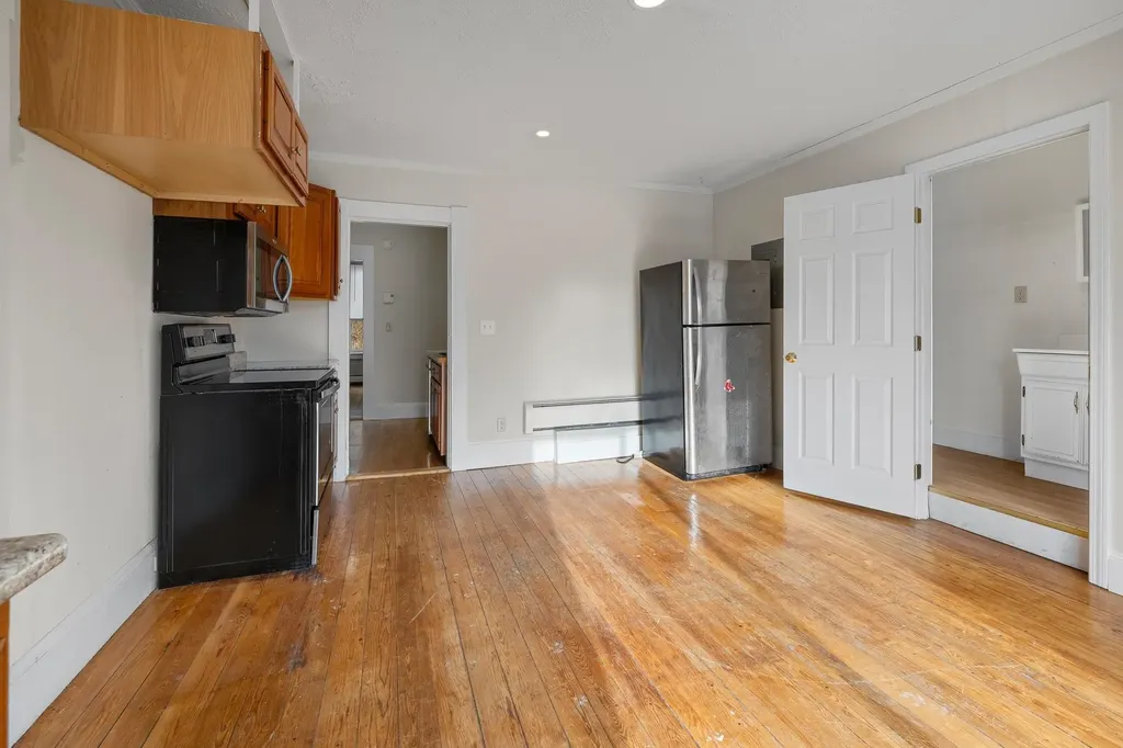 157 Summer Street Hartford VT 05001