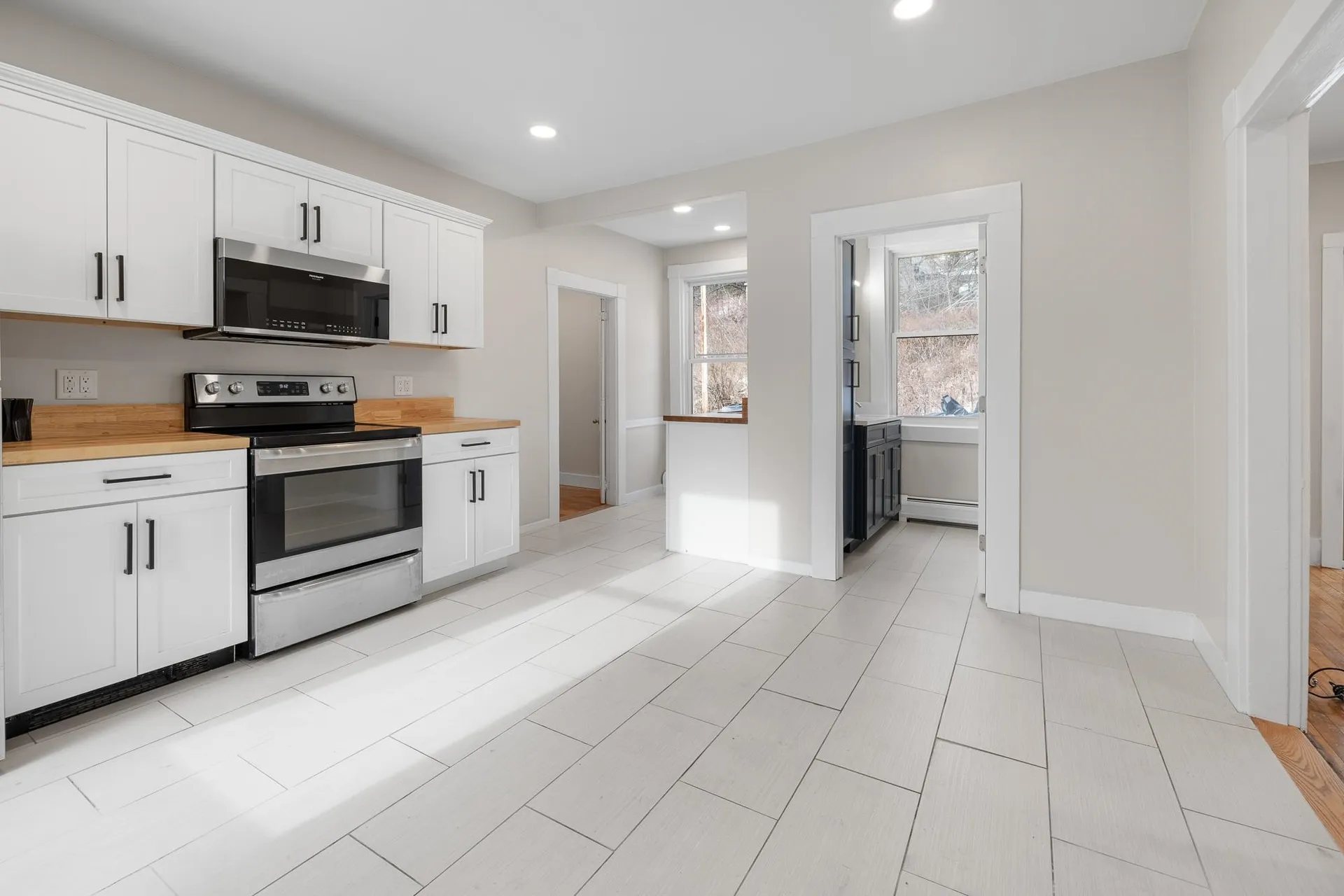 157 Summer Street Hartford VT 05001