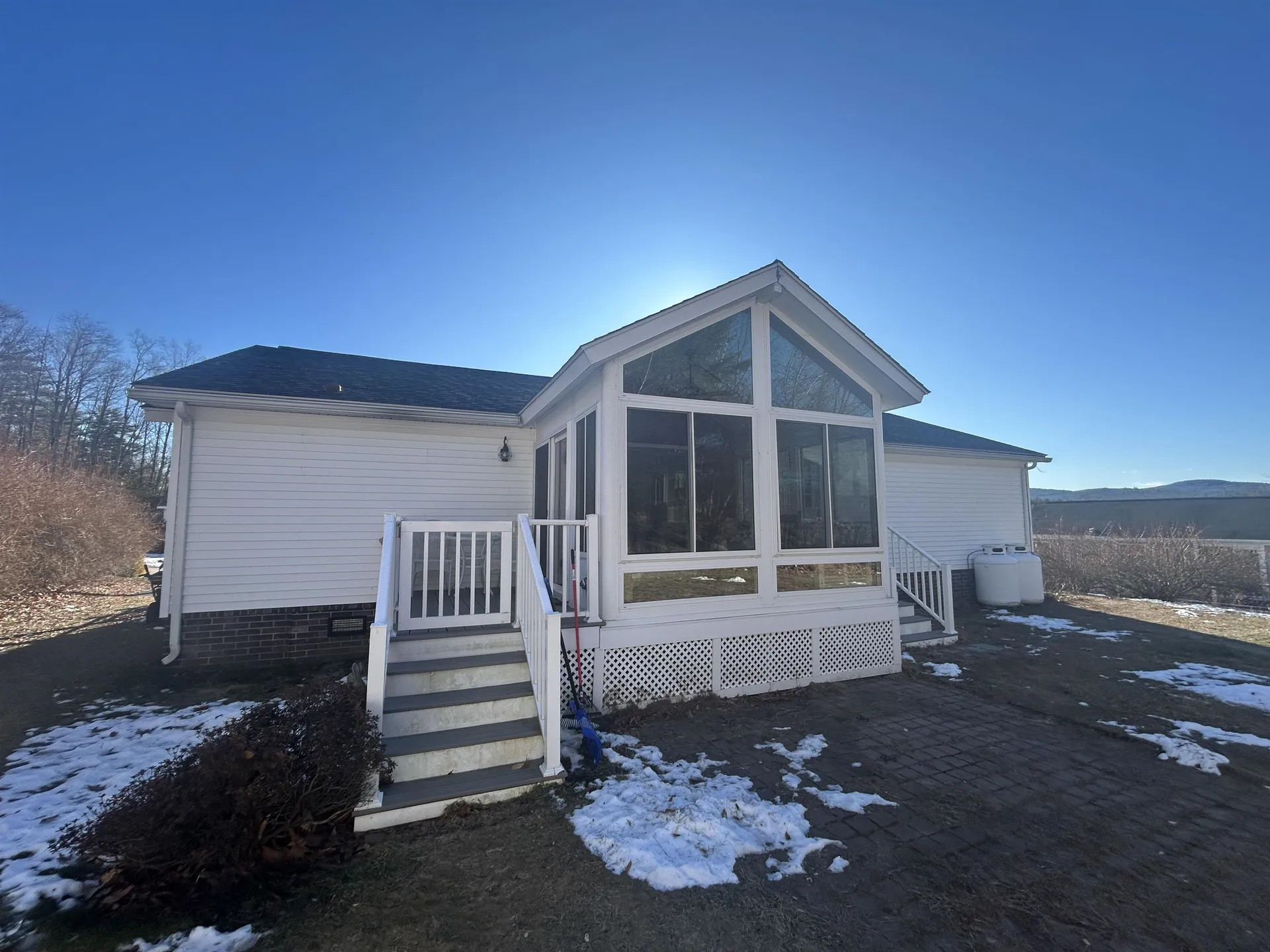 18 Ivy Lane Farmington NH 03835