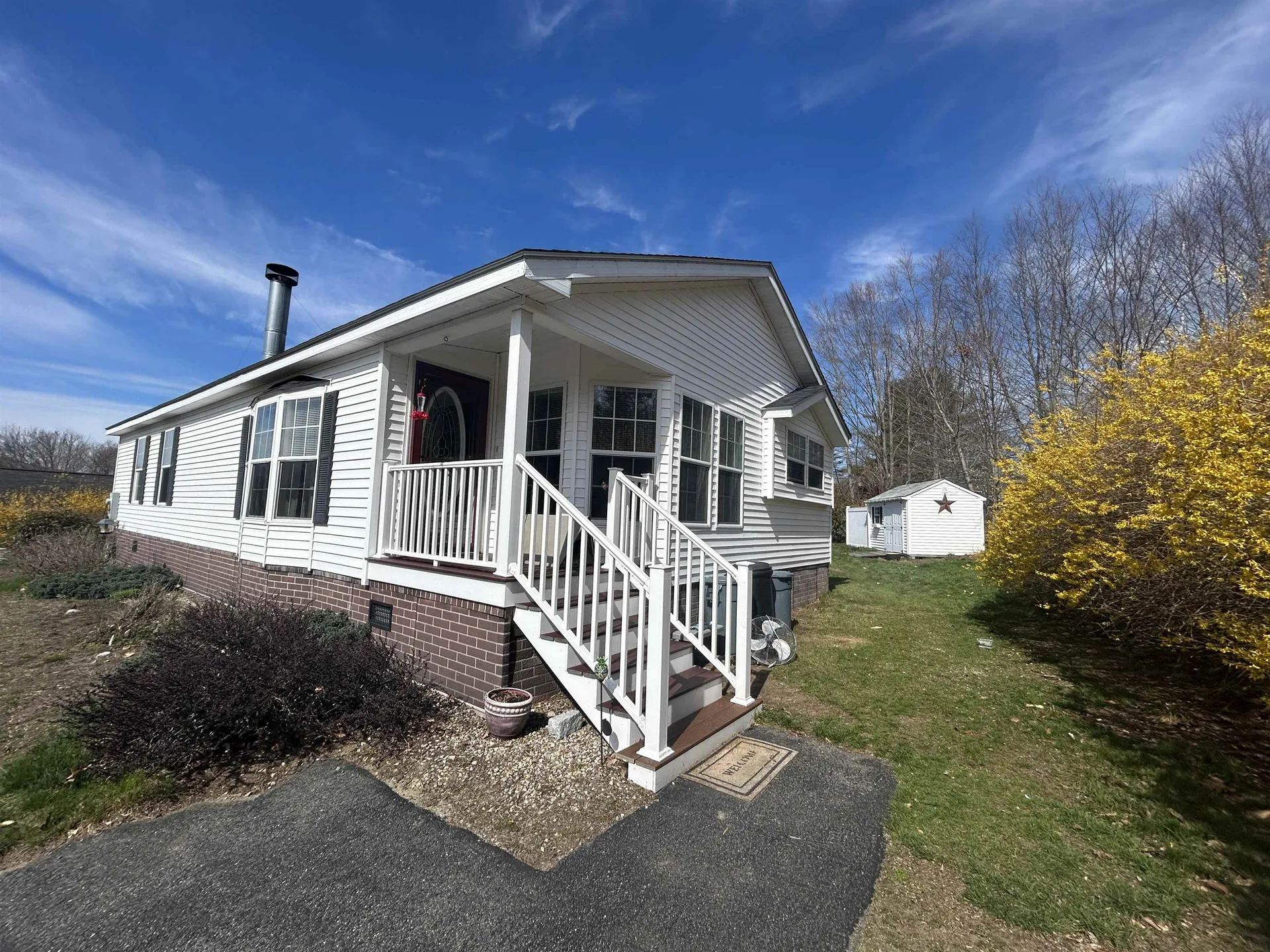 18 Ivy Lane Farmington NH 03835