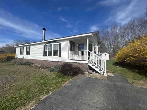 18 Ivy Lane Farmington NH 03835