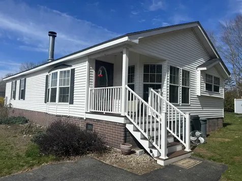 18 Ivy Lane Farmington NH 03835