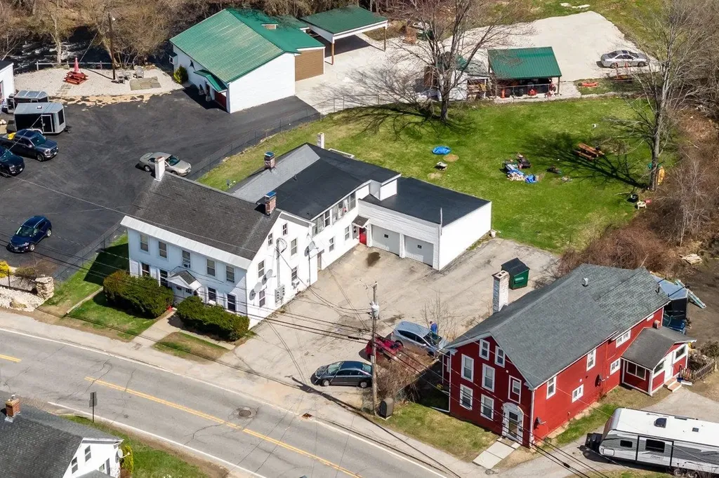 22 Concord Hill Road Pittsfield NH 03263