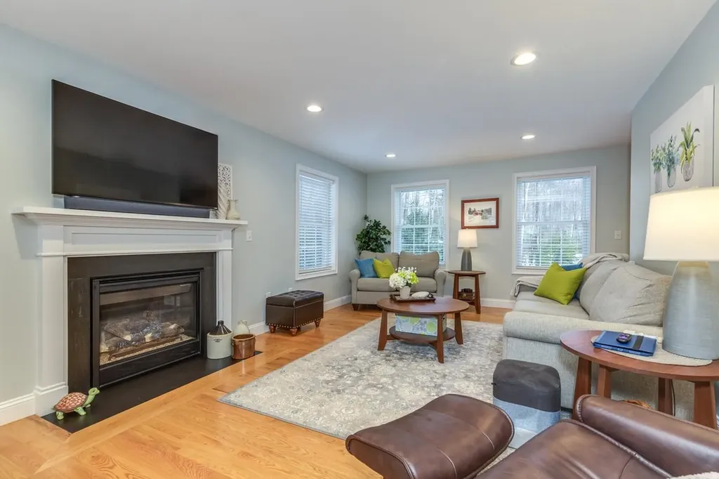 104 Olde Bridge Lane Epping NH 03042