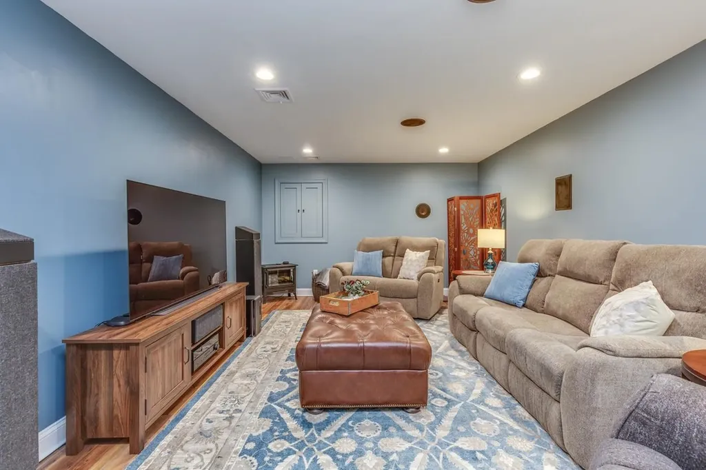 104 Olde Bridge Lane Epping NH 03042