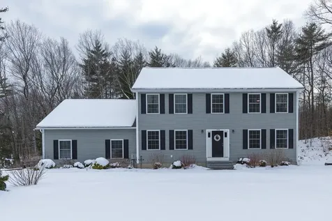 104 Olde Bridge Lane Epping NH 03042