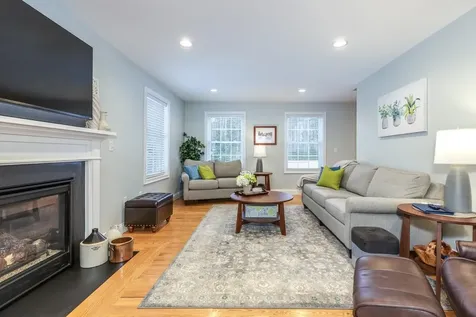 104 Olde Bridge Lane Epping NH 03042