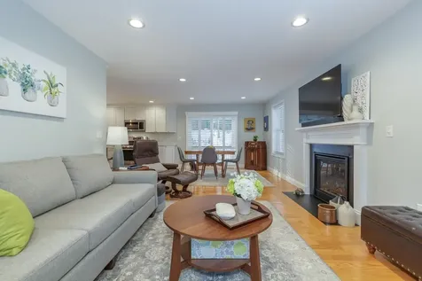 104 Olde Bridge Lane Epping NH 03042