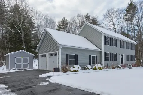 104 Olde Bridge Lane Epping NH 03042