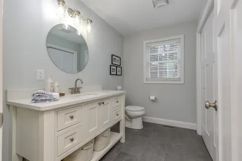 104 Olde Bridge Lane Epping NH 03042