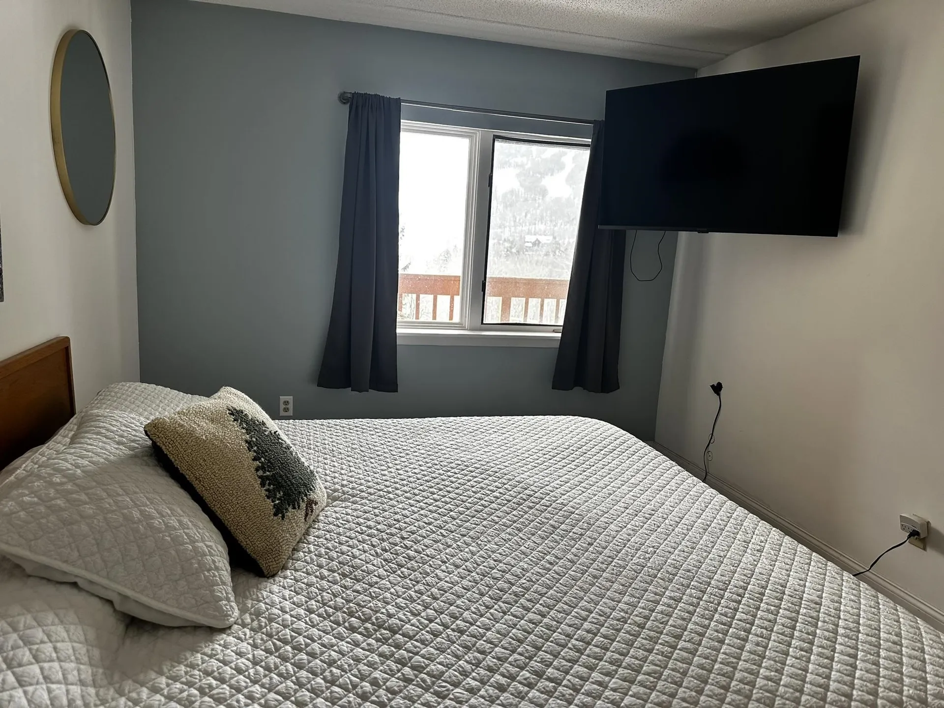 5C Snow Mountain Village Dover VT 05356