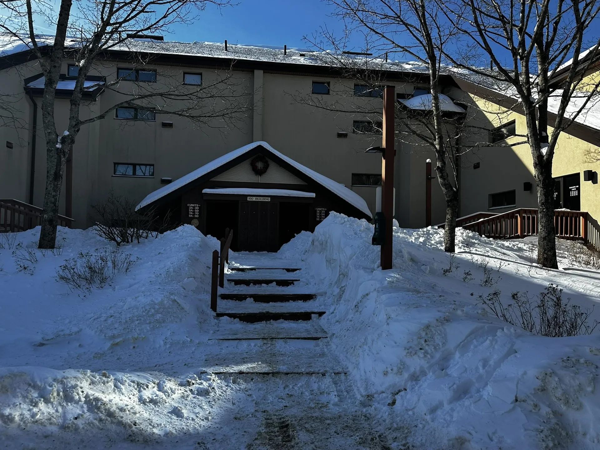 5C Snow Mountain Village Dover VT 05356