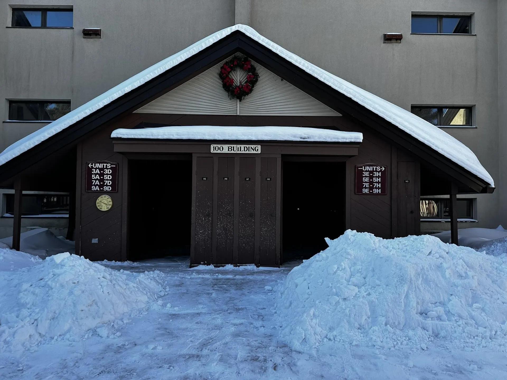 5C Snow Mountain Village Dover VT 05356