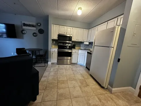 5C Snow Mountain Village Dover VT 05356